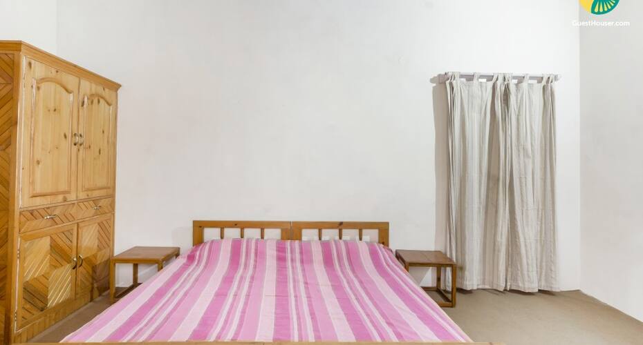 Private cottage room for 3, Nainital 3
