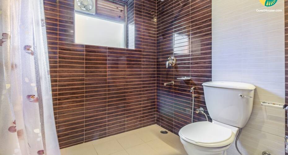 Tastefully done abode for those on a relaxing getaway, Manali 2