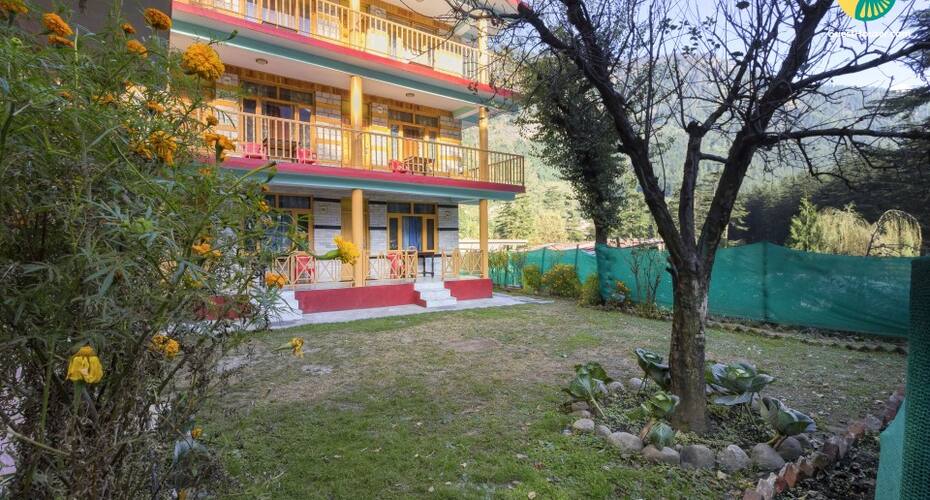 Restful room in a modest cottage, close to Manaslu River, Manali 3
