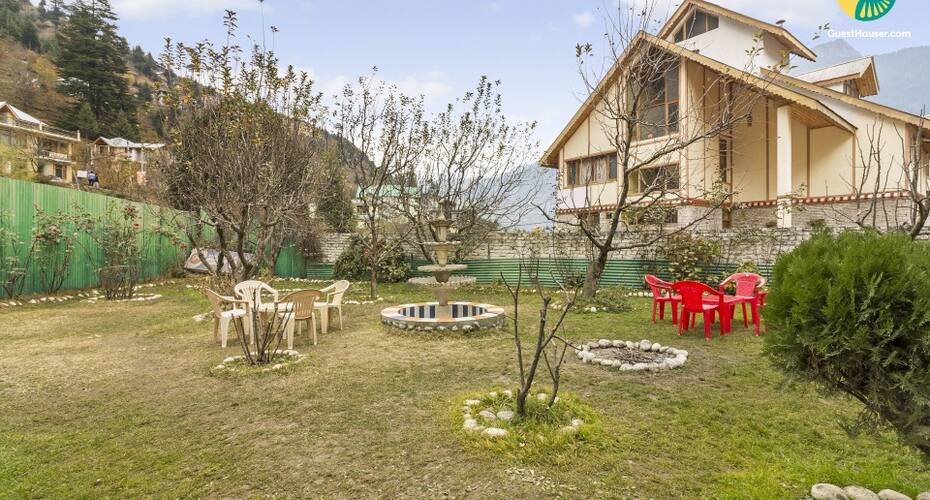 Cottage room for 3 with bonfire facility, Manali 4