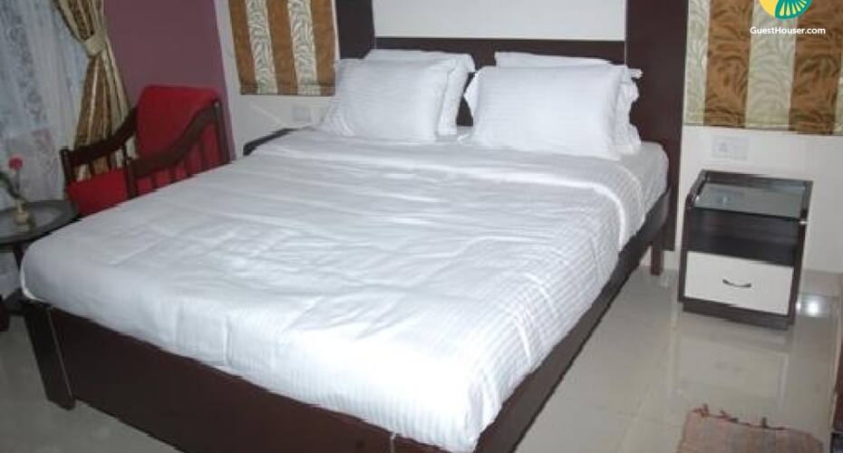 6-BR cottage for group stay, Ooty 3