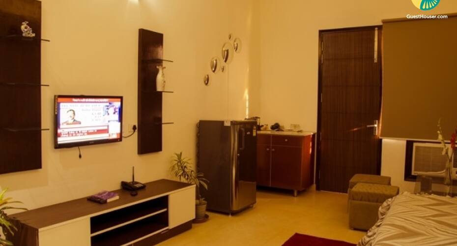 9-BR B&B for group stay, Gurgaon 2