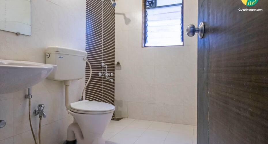 Pet-friendly 3-BR bungalow, Lonavala 3