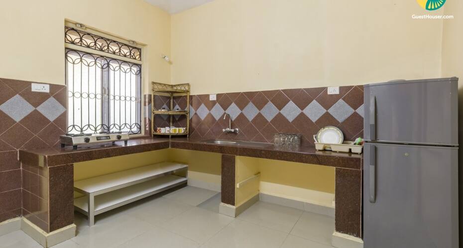 Tranquil one-bedroom accommodation, 1.7 km from Calangute beach, Goa 3