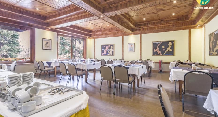 Well-furnished abode for three, 3.1 km from Lazy Dog Lounge, Manali 3