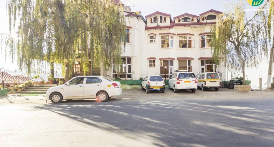 Rejuvenating stay for 3, close to Naldhera Golf Course, Shimla 1