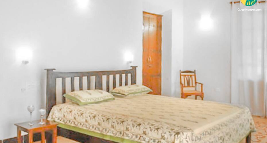 A lavish Portuguese Villa, 33 m from Calangute Beach, Goa 2
