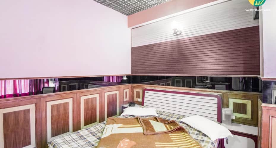 Well-furnished stay for those on a romantic sojourn, Shimla 2