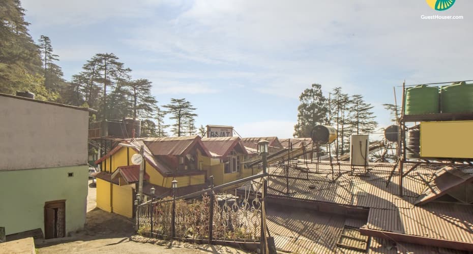 Well-appointed room on Mall Road with a scenic view, Shimla 1