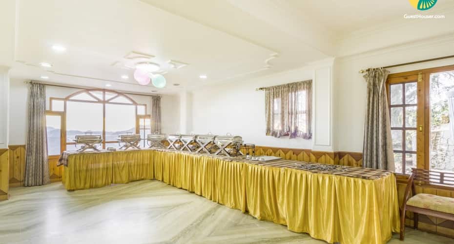 Well-furnished stay for two, close to Christ Church, Shimla 2