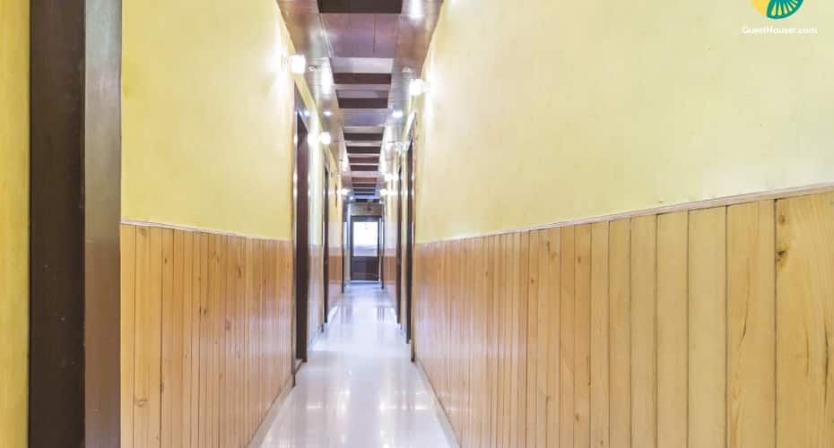 Well-furnished 8-BR stay, ideal for a get-together, Shimla 2