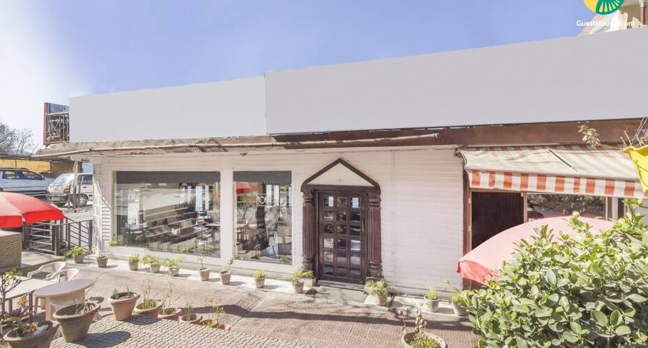 Restful stay for 3 with a scenic view, Shimla 2