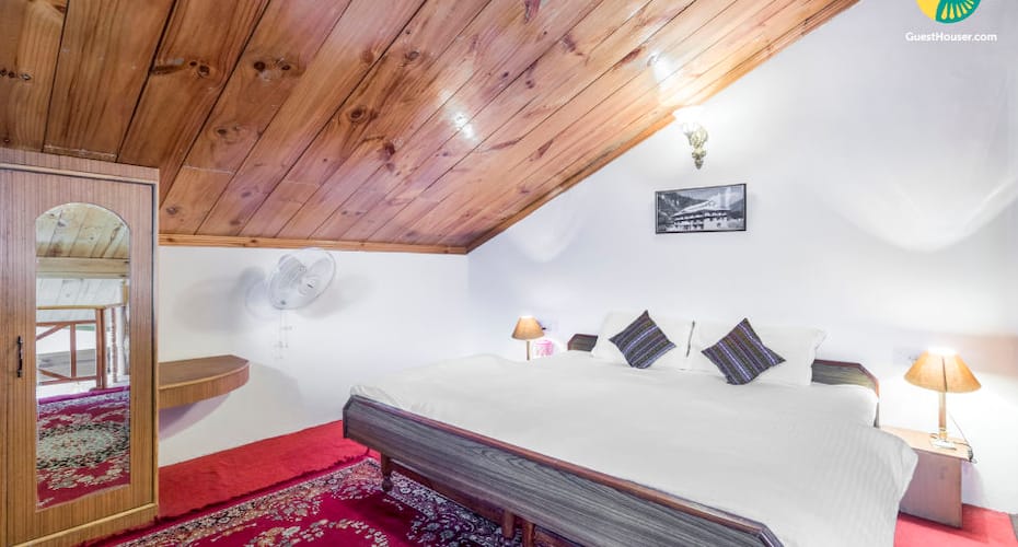 Rejuvenating 2-BR stay, close to Naggar Castle, Manali 1