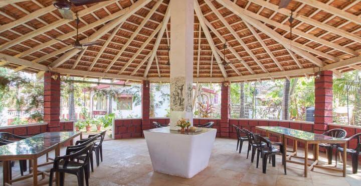 White Negro Beach Resort, Goa 3