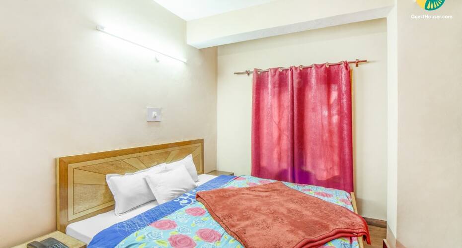 Tastefully done abode, close to Mall Road, Shimla 4