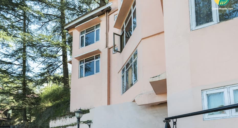 Well-appointed stay, 1.6 km from Mall Road, Shimla 1