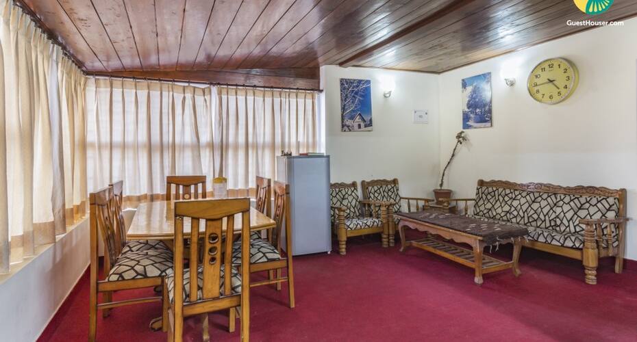 Well-appointed stay, close to Chail Palace, Shimla 3