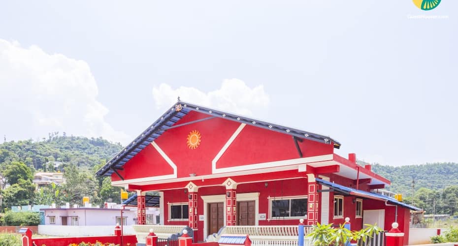 Cheerful homestay for four, 2.5 km from Raja's Seat, Madikeri 4