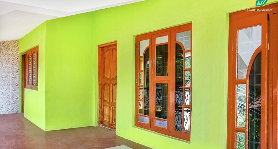 Four rooms for twelve, perfect for budget travellers, Madikeri 3