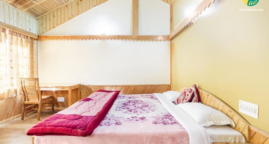 Well-furnished cottage with a homely touch, near Nehru Kund, Manali 1
