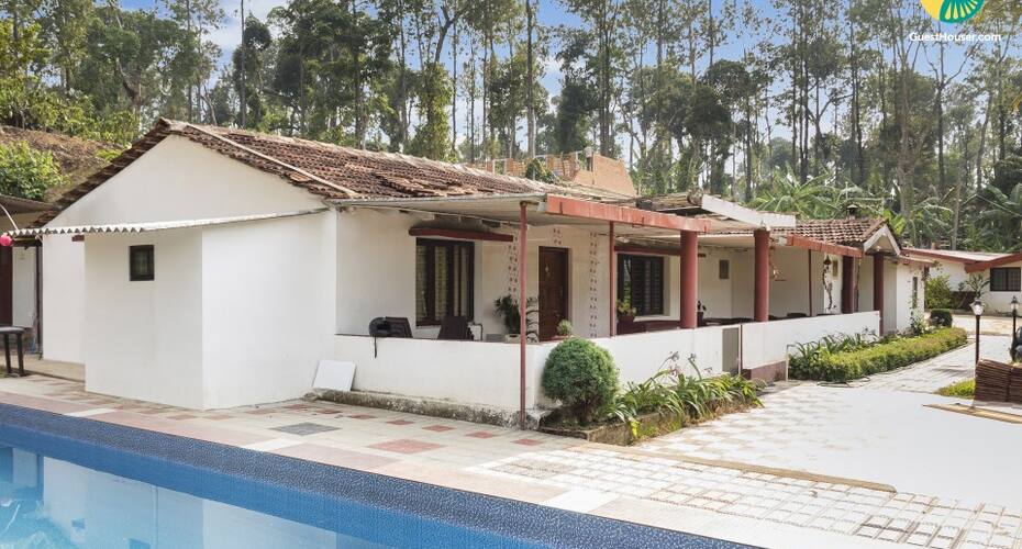 2-bedded room in a cottage with a pool, Madikeri 3