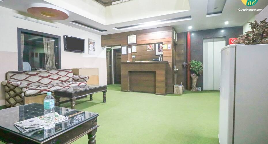 Centrally located boutique room for friends, Jaipur 2