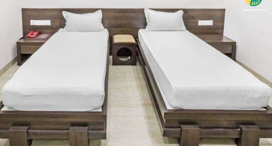 Well-furnished stopover for 3, near Hawa Mahal, Jaipur 3