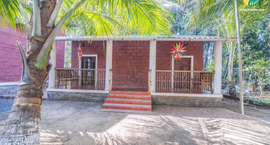 Rustic homestay for a backpacker, close to Raiwadi Beach, Alibaug 3