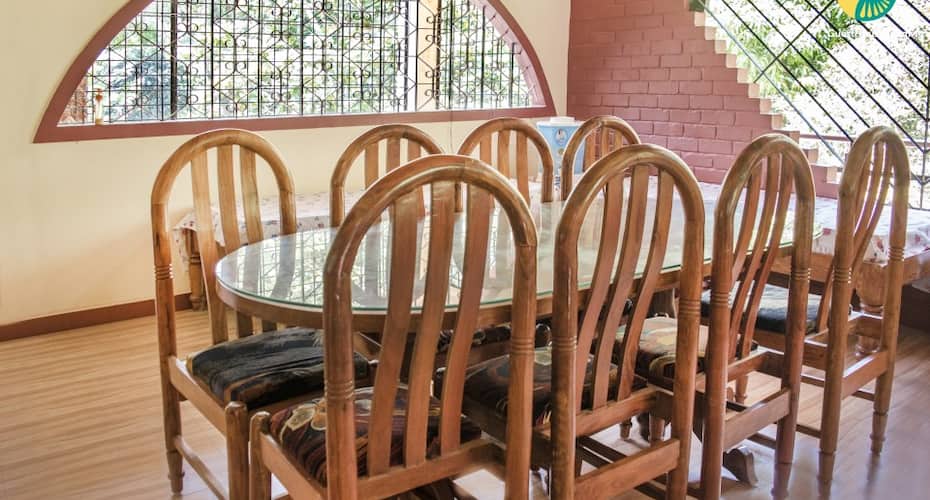 Homely retreat for backpackers, near Raja's Tomb, Madikeri 3
