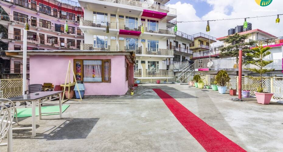 Rejuvenating retreat for three, 850 m from Tibet Museum, Dharamshala 1