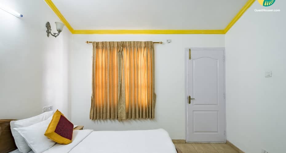 Restful stay for a backpacking holiday, 950 m from Ooty Lake, Ooty 3