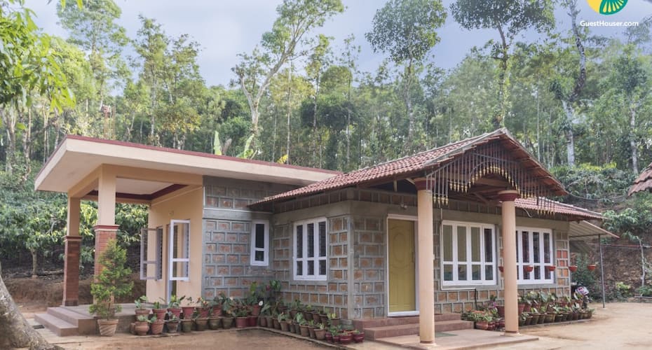 Homely 2-BR accommodation near Madikeri Fort, Madikeri 1