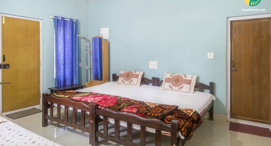 Homely 2-BR accommodation near Madikeri Fort, Madikeri 2