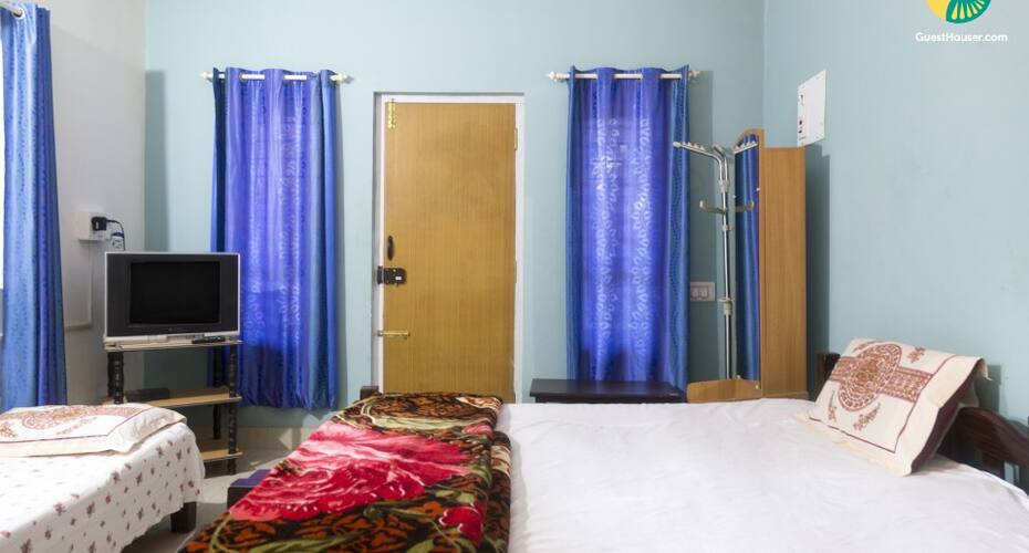 Homely abode for four, near Madikeri Fort, Madikeri 3