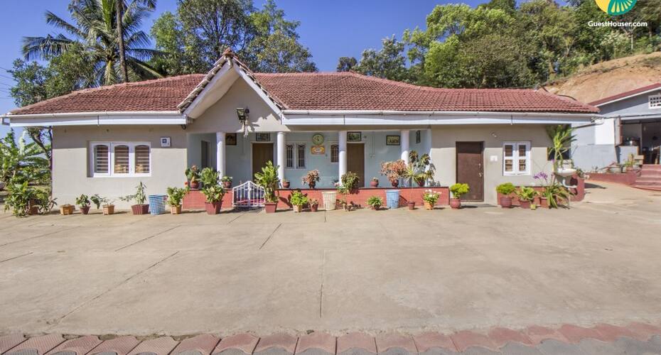 Charming retreat ideal for a group getaway, Madikeri 1
