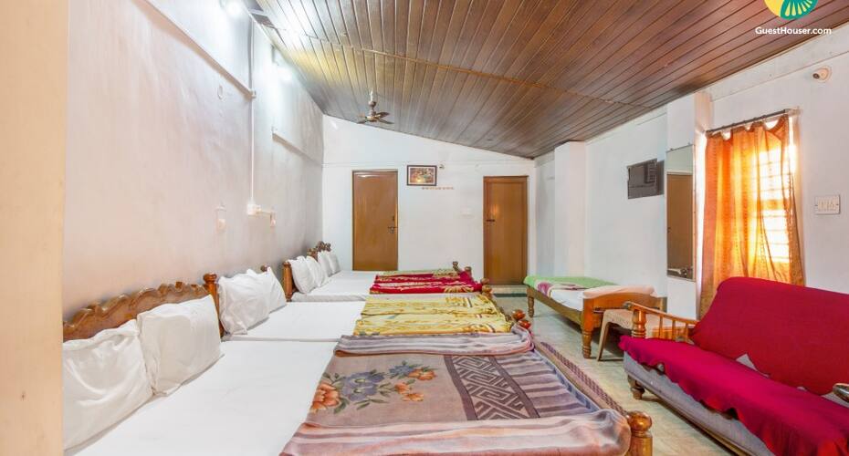Charming retreat ideal for a group getaway, Madikeri 3
