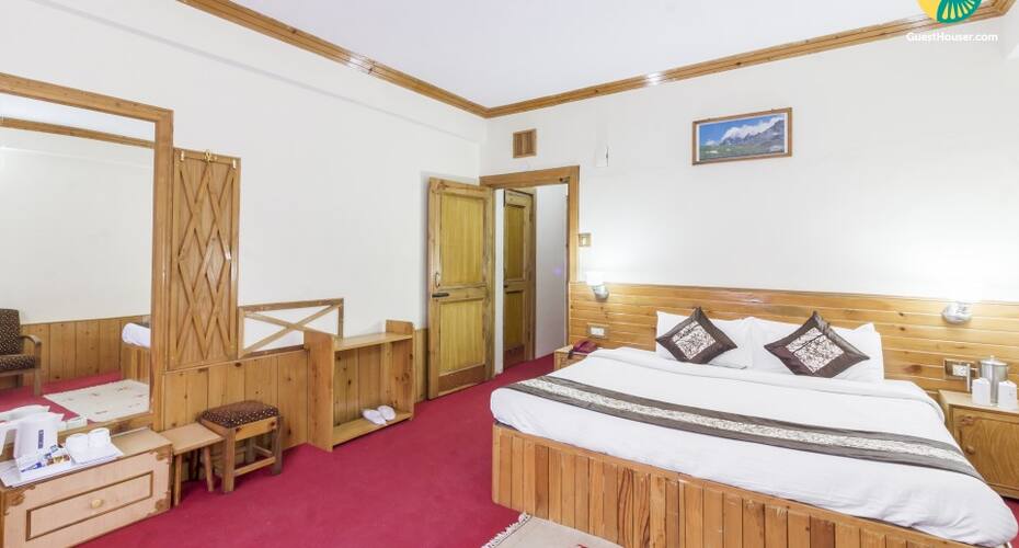 Restful single room in a tranquil abode, 1 km from Beas River, Manali 2