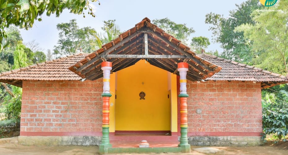Rustic 2-BR homestay nestled in a bucolic area, Madikeri 1