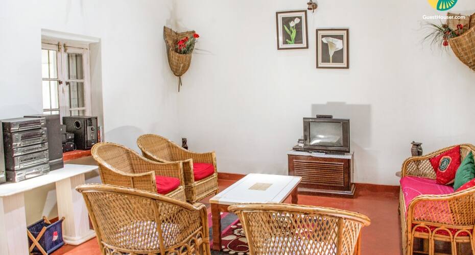 Verdant hideaway for backpackers seeking solitude, Chikmaglur 1