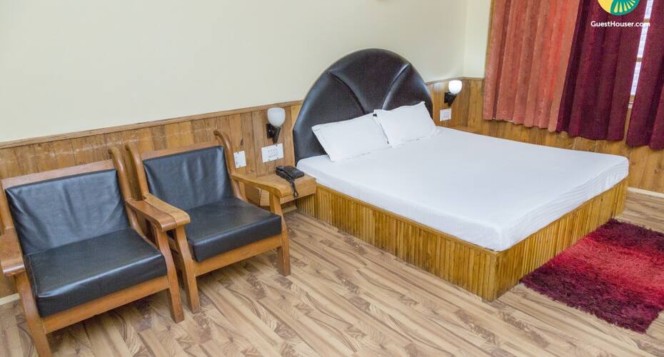 Well-appointed abode for backpackers, 750 m from  Van Vihar, Manali 1