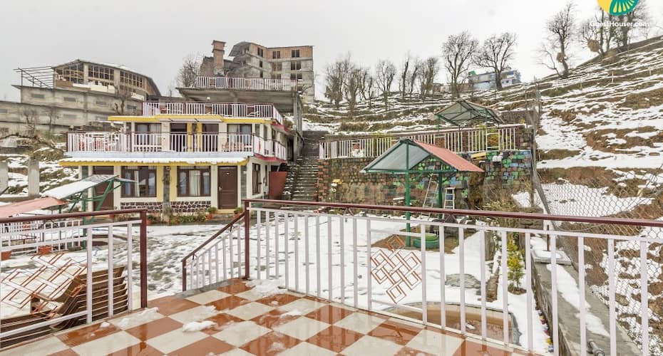 Boutique room with a panoramic view for a romantic retreat, Dharamshala 4