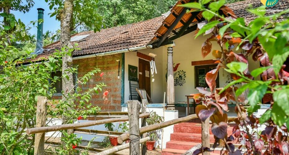 Rustic cottage for a group of trekkers, Coorg 5