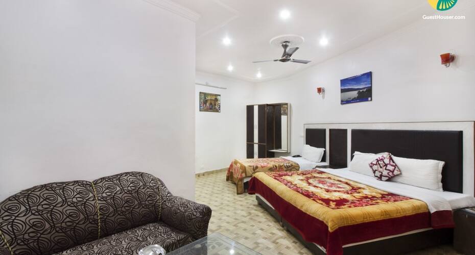Well-furnished boutique room, perfect for a family vacation, Dharamshala 3