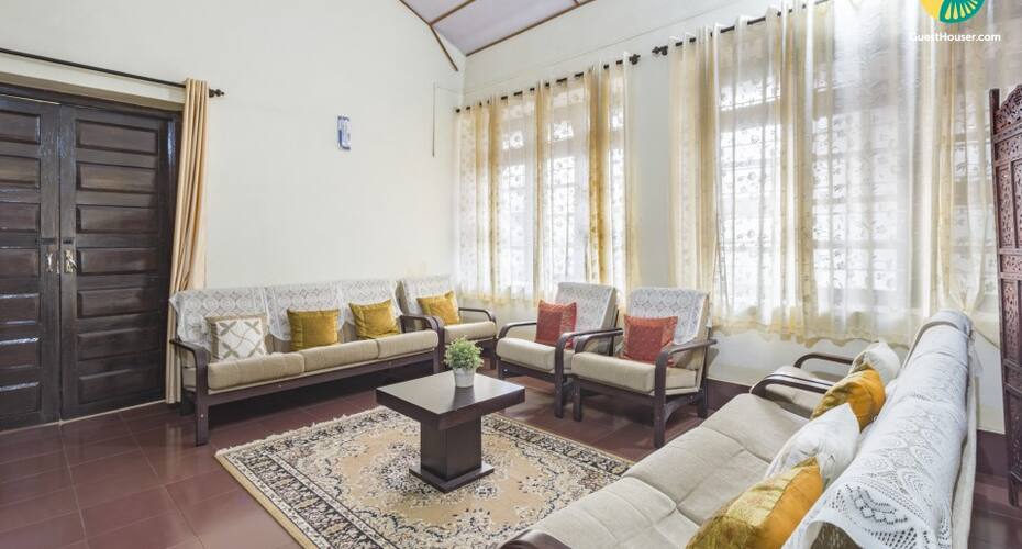 Tastefully done 4-BR stay, 1.1 km from Madikeri Fort, Madikeri 2