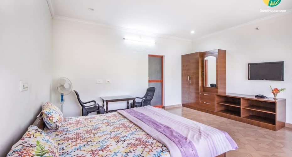 Well-furnished homestay surrounded by lush greenery, Madikeri 1