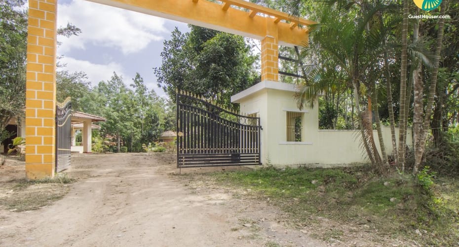 Well-furnished homestay surrounded by lush greenery, Madikeri 3