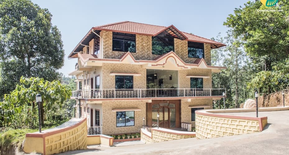 Well-furnished Homestay For Three, Madikeri 1