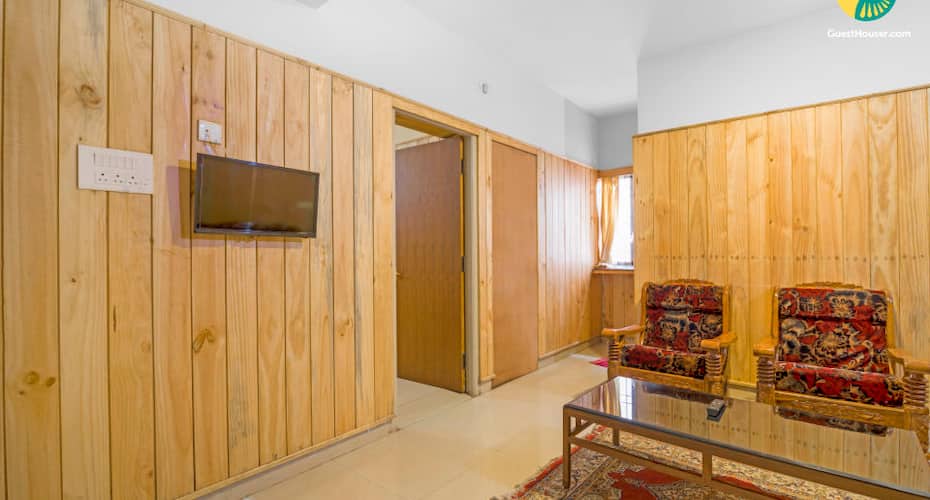 Rustic 3-BR cottage for a rejuvenating group retreat, Kodaikanal 2