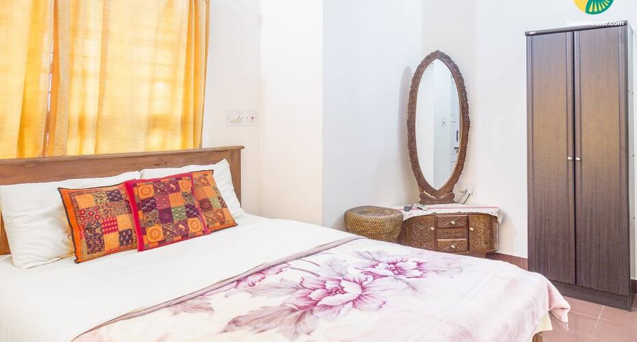 Cheerful 2-BR stay, 1 km from Madikeri Fort, Madikeri 2