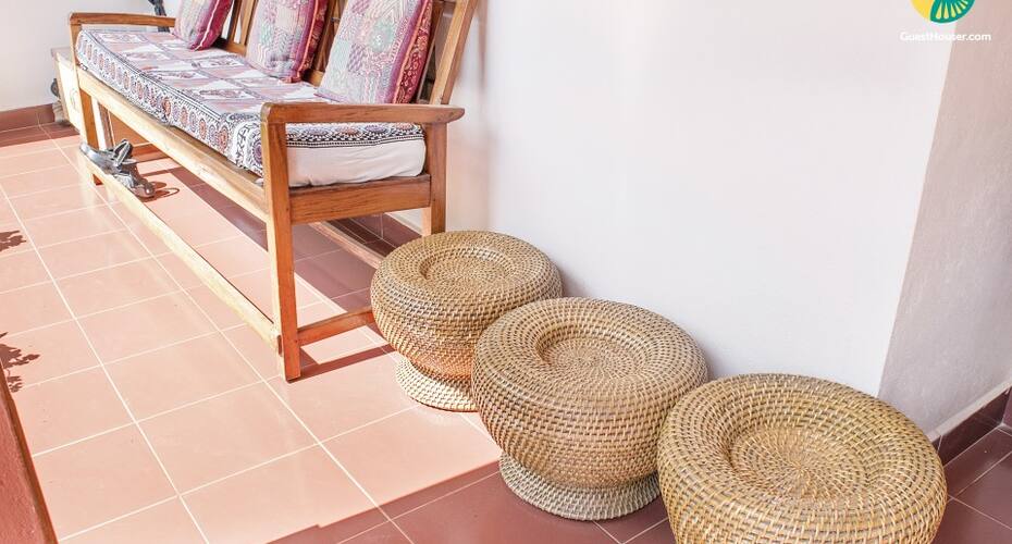 Cheerful 2-BR stay, 1 km from Madikeri Fort, Madikeri 3